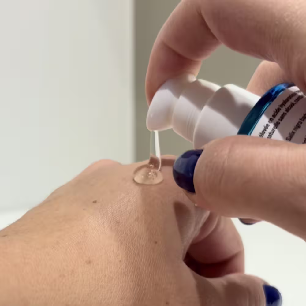 Mon avis sur Aroma Zone : je teste trois sérums (acide hyaluronique, vitamine C) 11 texture gel acide hyaluronique