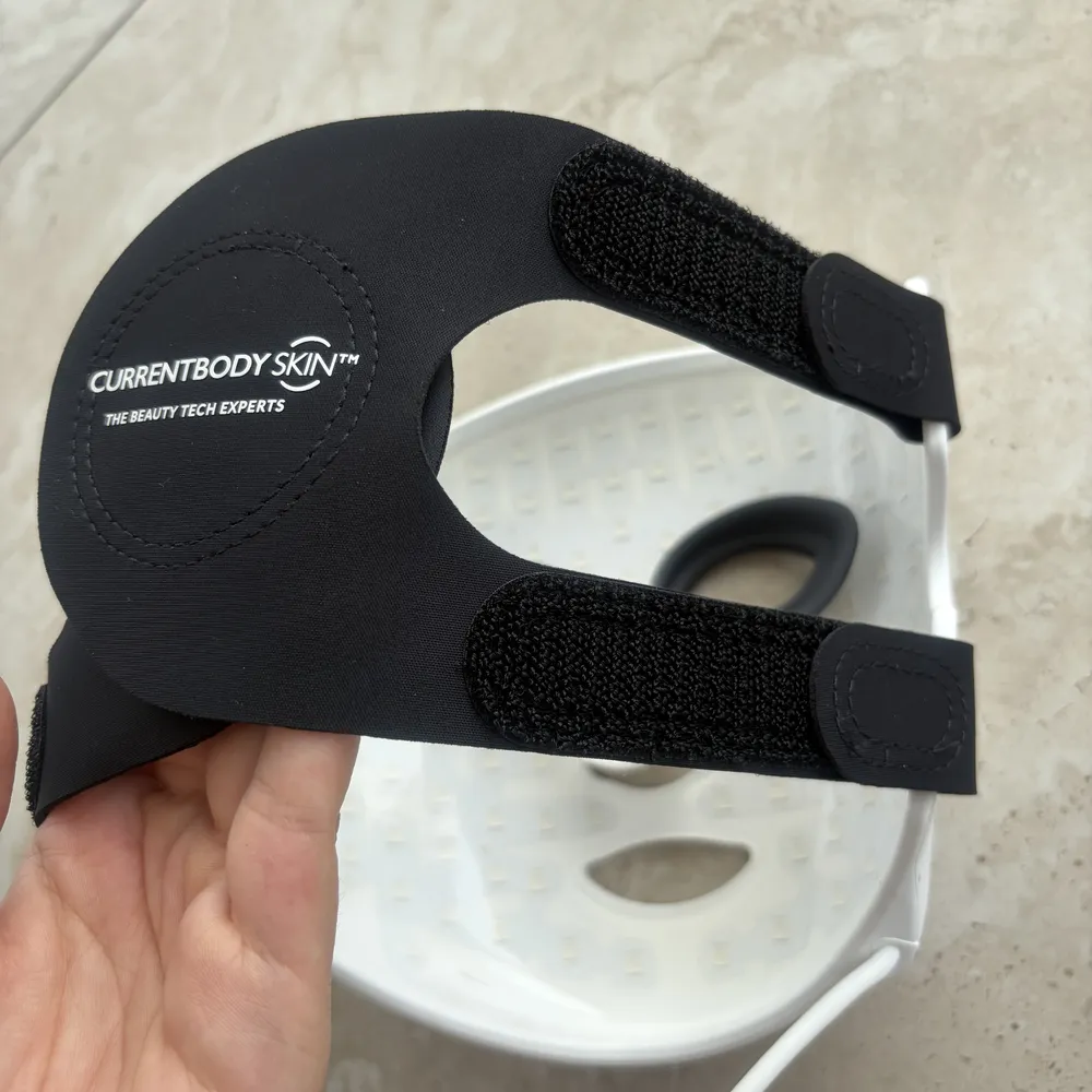 Mon avis sur le masque CurrentBody : test personnel avec revue des performances 8 double sangle masque led currentbody lesavisdemilie