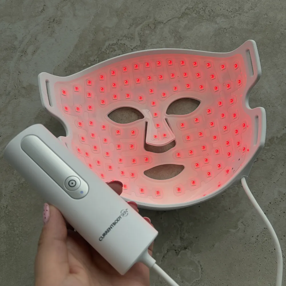 CurrentBody ou Nooance : Mon comparatif détaillé avec test et analyse de leurs masques à LED 6 rendu masque led currentbody v2 puissance lesavisdemilie