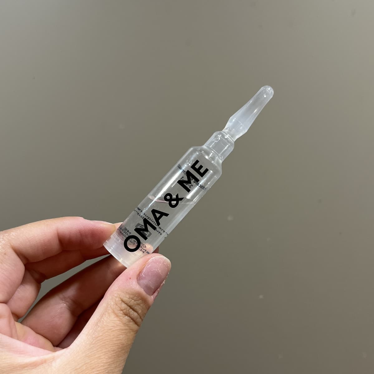 Avis sur Oma & Me Mon analyse complète du protocole avec test personnel 6 ampoule zoom cheveux oma and me 1