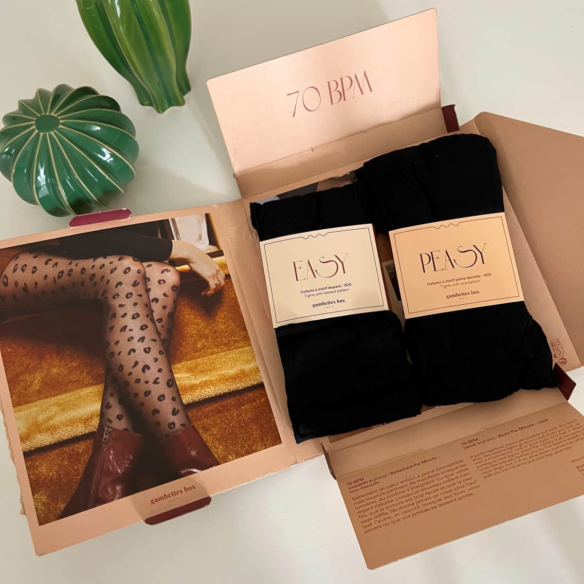 Mon avis sur Gambettes Box : Revue de leurs collants à motifs livrés chaque mois 2 box gambette entiere 1