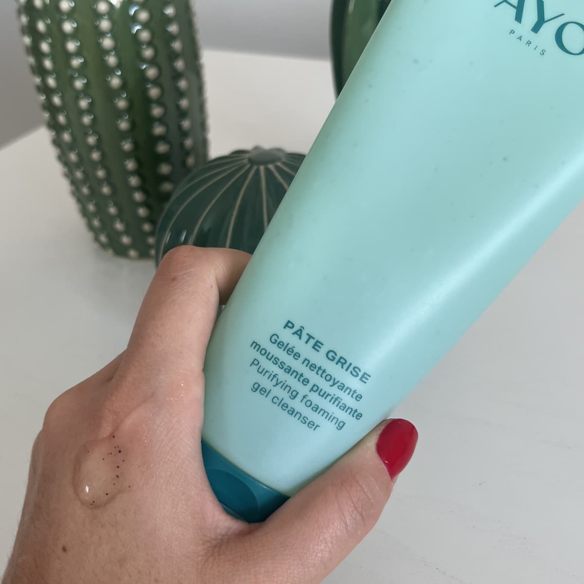 Mon avis sur les soins Payot : test, analyses compositions, et revue des avis clients 8 gelee nettoyante sur peau texture 1