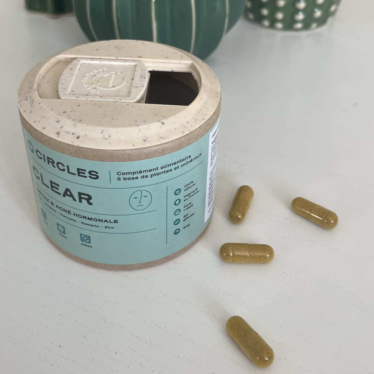 Je teste et donne mon avis sur les cures Circles : composition, efficacité, avis clients... 6 ouverture boite clear circles 1