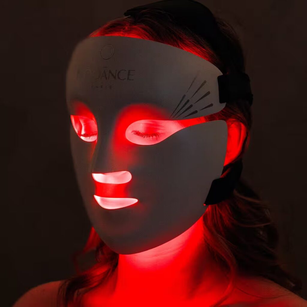 Comparatif des masques LED Access+, Professionnel et Elite X600 de chez Nooance 5 photo masque led access porte visage