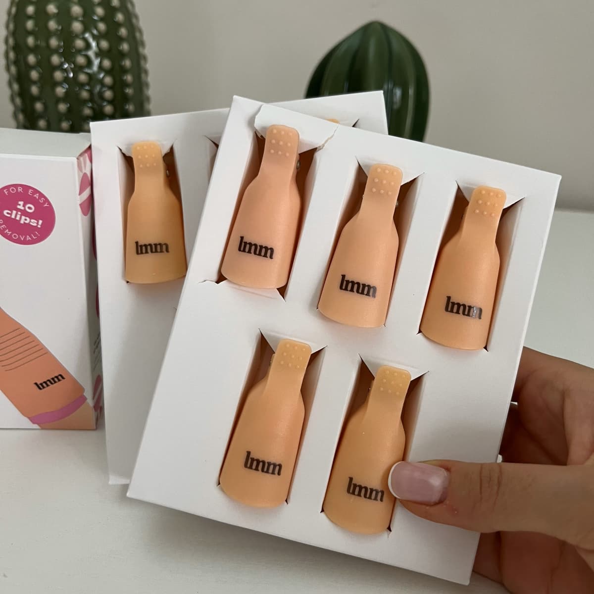 Le Mini Macaron : je teste leur kit de vernis semi-permanent Avis et retour d'expérience 14 pince retirer vernis 1