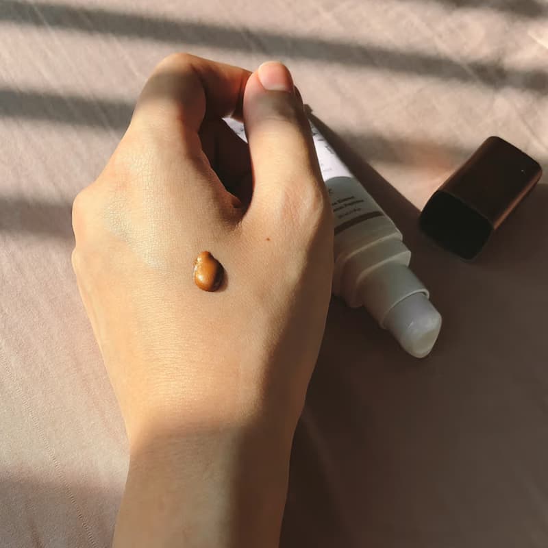 J'ai testé Drunk Elephant : Mon avis avec analyse de composition et avis clients 16 texture goutte drunk elephant bronzer