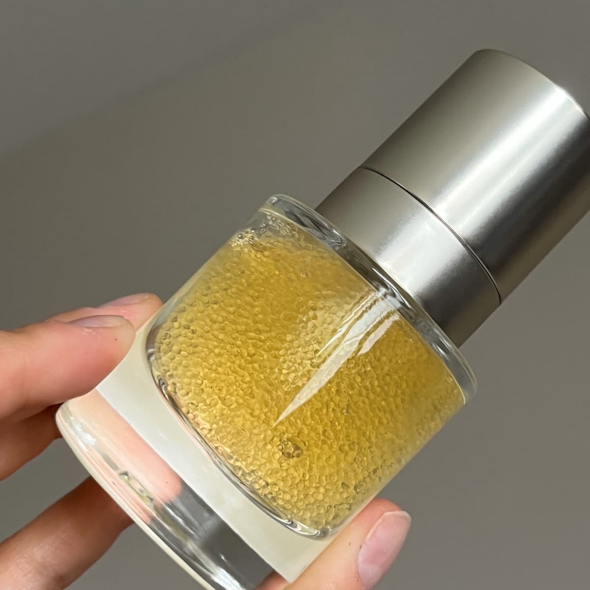 Mon avis sur les soins cosmétiques de Nooance : sérum, crème et baume 5 texture serum bulles nooance 1