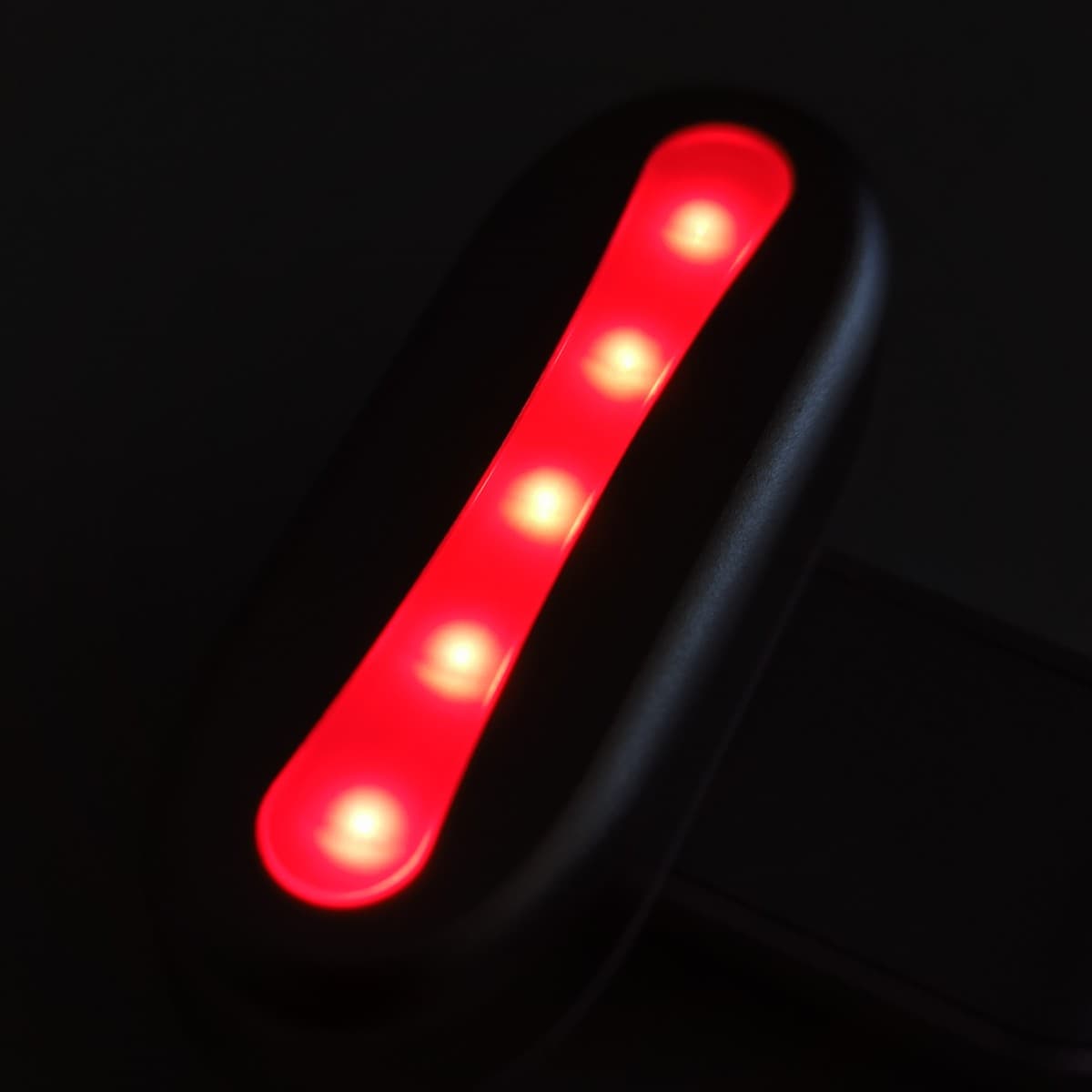 Mon avis sur Nuvaskin : Test avec analyse du stylo et sérum anti-cernes 5 zoom led stylo