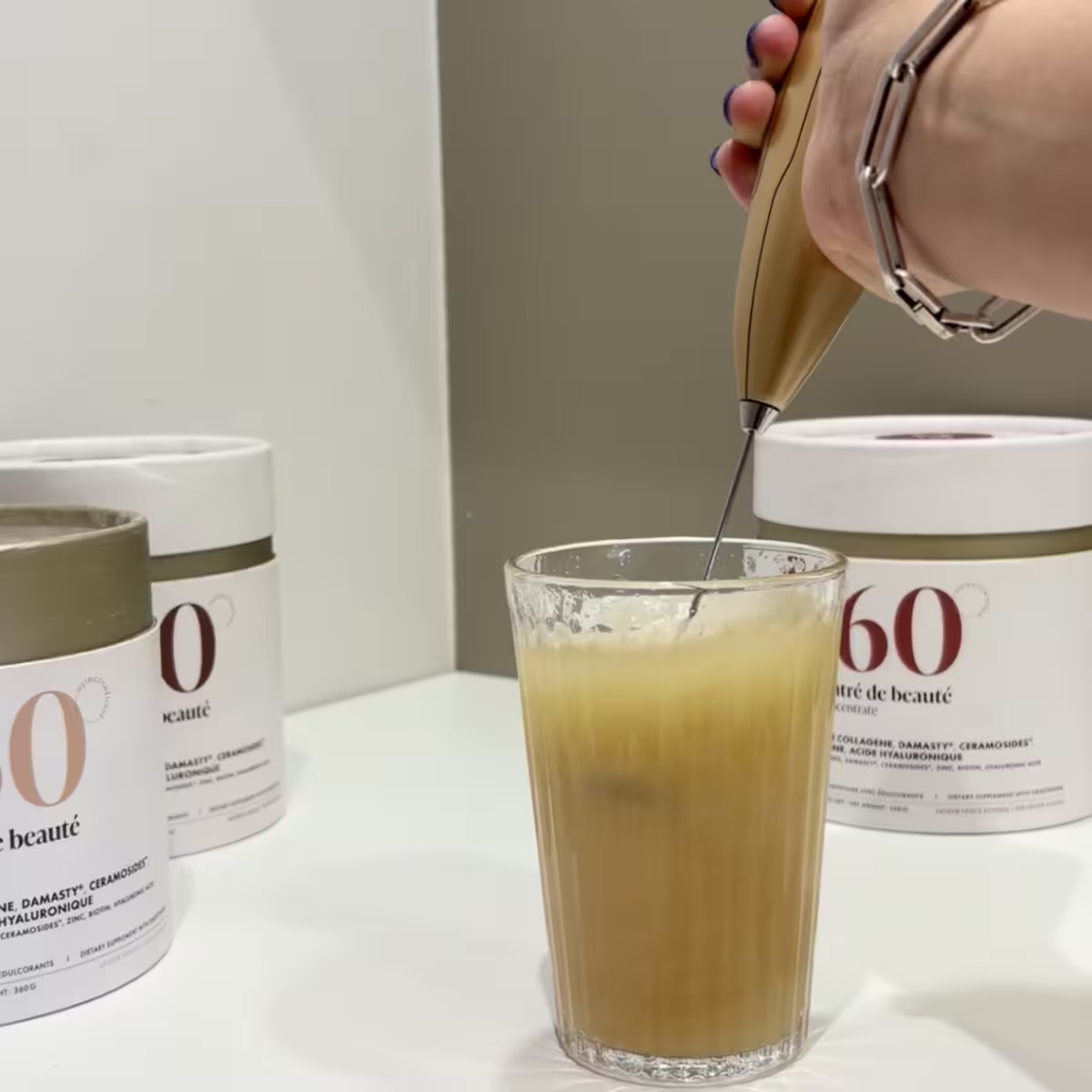 Avis sur le complément Nooance 360 : test et analyse de ce collagène beauté 8 preparation mousseur complement 360 nooance avis lesavisdemilie