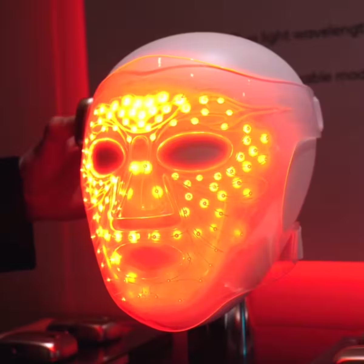 Le nouveau masque LED de l'Oréal : analyse du prototype 2 rendu masque led loreal prototype lesavisdemilie