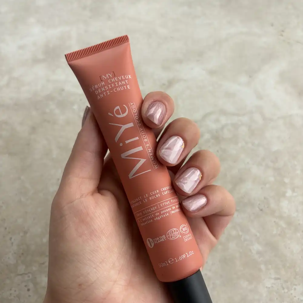 Mon avis sur les soins Miyé : compléments et soins pour femmes 12 zoom serum miye cheveux repousse avis lesavisdemilie lesavisdemilie