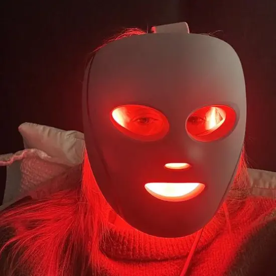 J'ai testé le masque LED Shark Cryoglow : mon avis avec analyse complète 7 masque led shark trop grand coque rigide