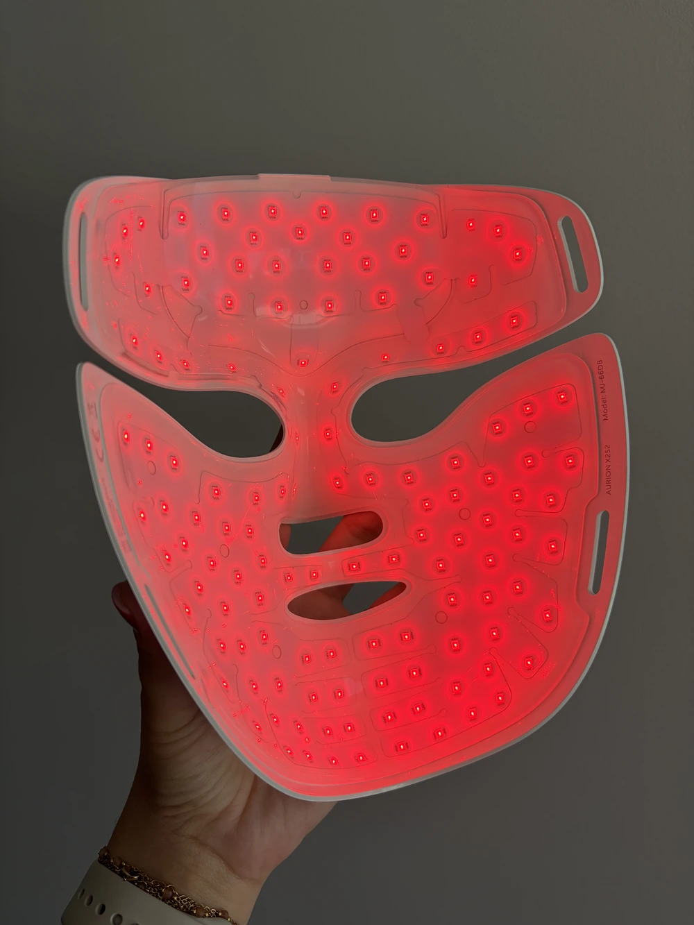 Quel masque LED choisir ? J'ai analysé, testé et comparé plus d'une dizaine de masques 11 nappe led masque aurionx252 allume vue interieure lesavisdemilie