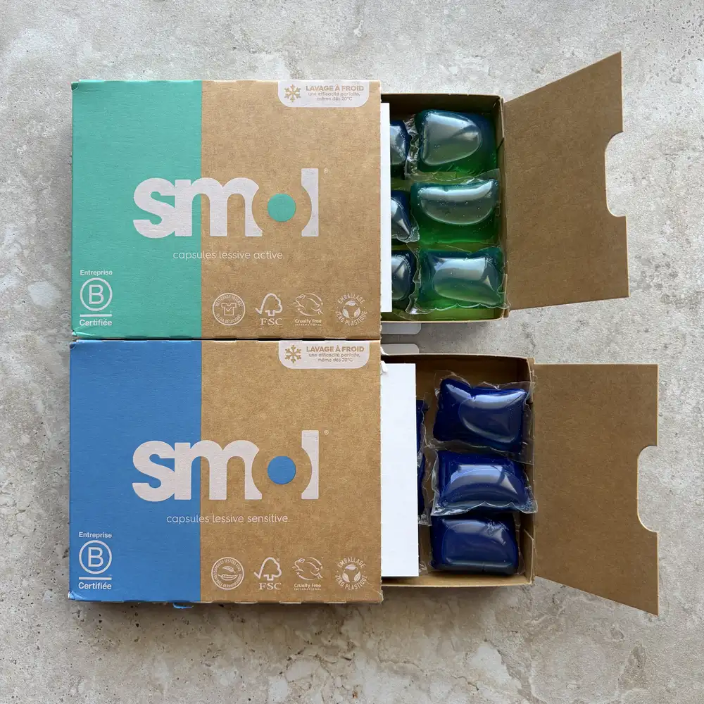 Spring VS Smol : Quelle marque pour ses lessives en capsules ? 2 capsules lessive smol en vrac lesavisdemilie