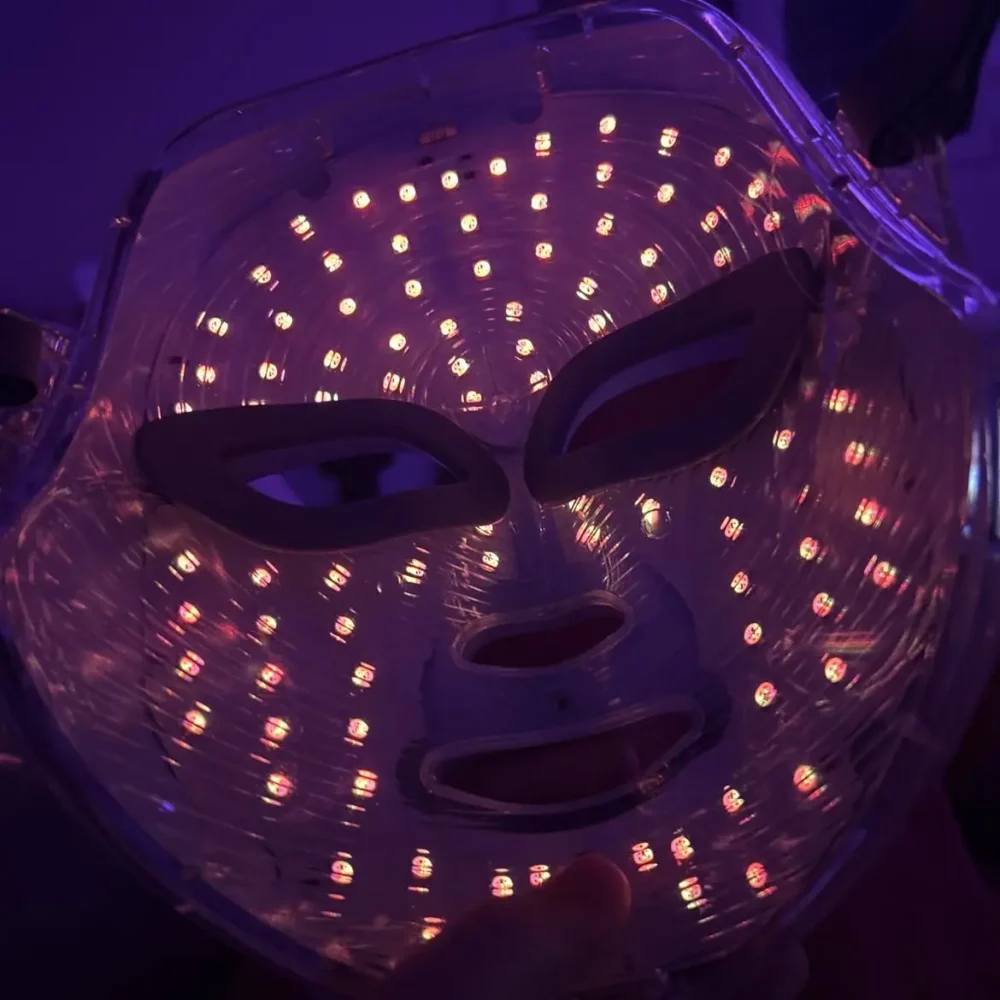 J'ai testé le masque LED Action à 12€ : retour honnête et chiffré 1 irradiance faible masque led action puissance visuelle