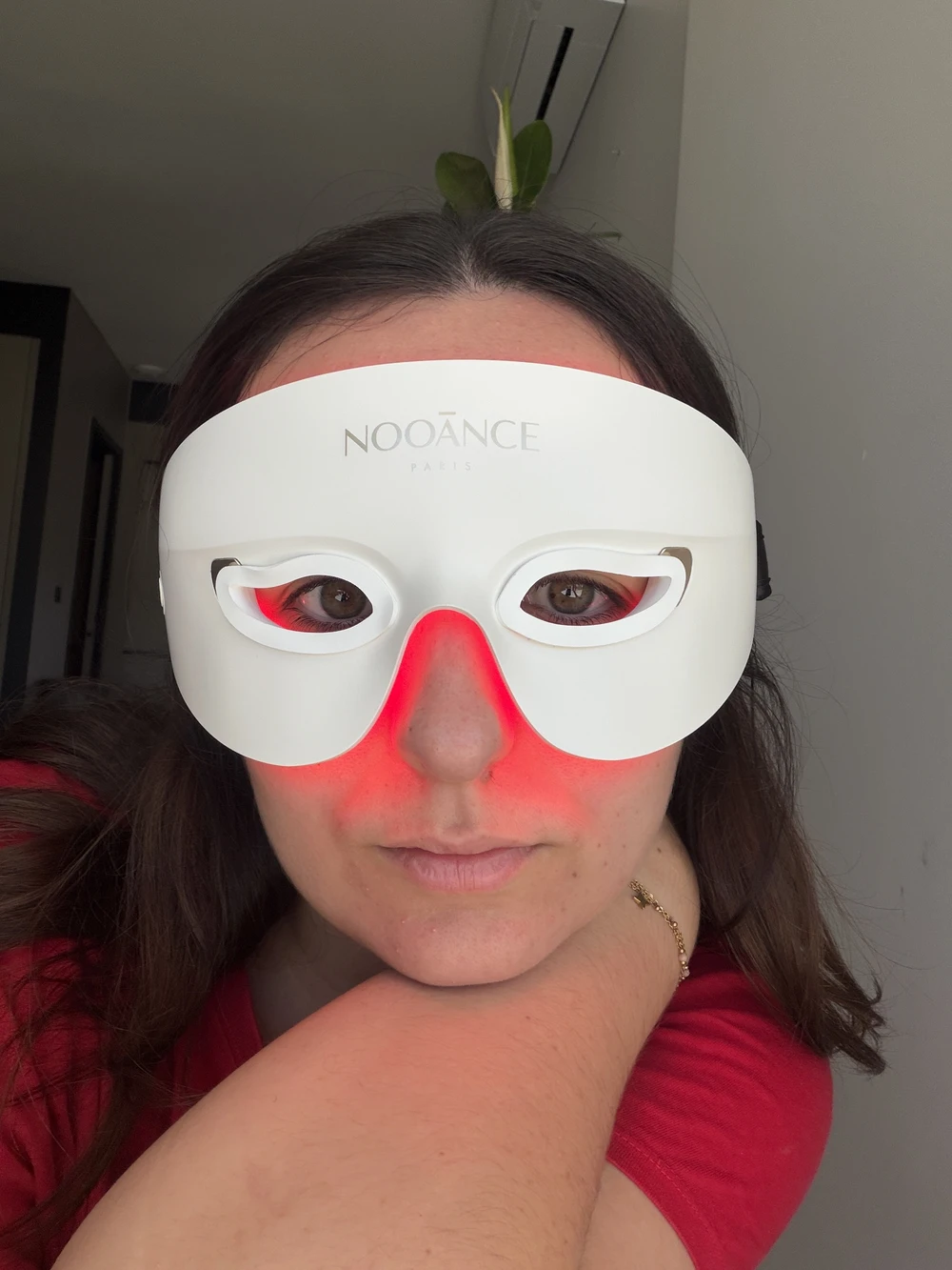 Avis masque LED yeux X200 Nooance : le format contour du regard vaut-il le coup ? 4 rendu masque led yeux sur visage nooance lesavisdemilie