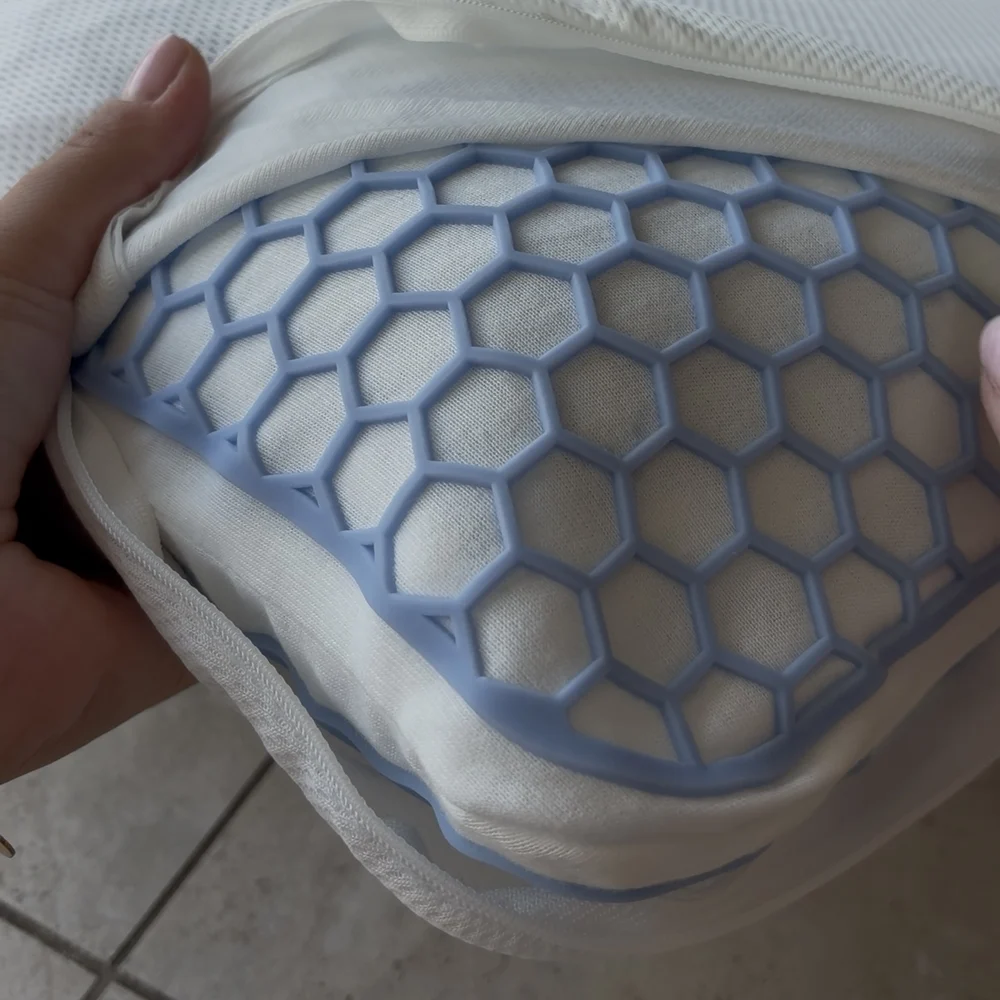 Comparatif Oreillers Emma VS Wopilo VS Soya : quel oreiller ergonomique choisir ? 5 interieur housse oreiller emma adapt elite