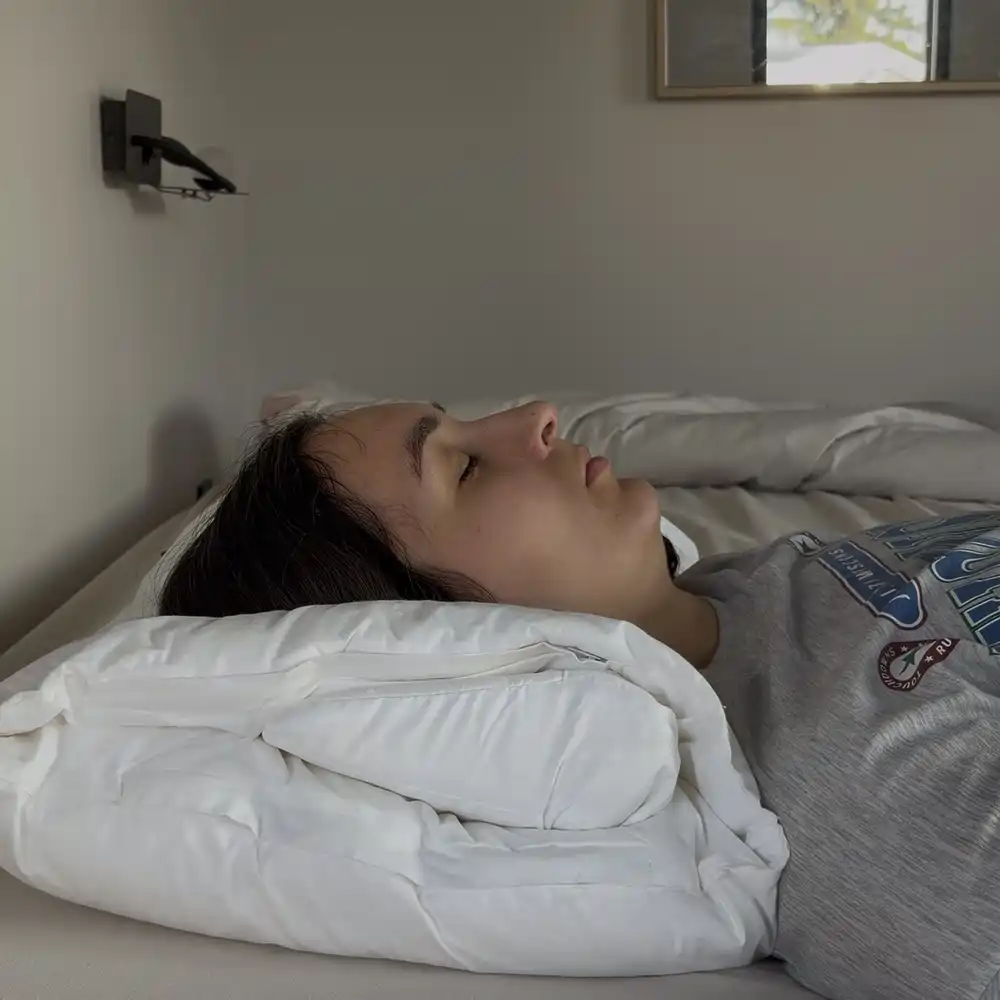 Comparatif Oreillers Emma VS Wopilo VS Soya : quel oreiller ergonomique choisir ? 9 oreiller wopilo plus position dos