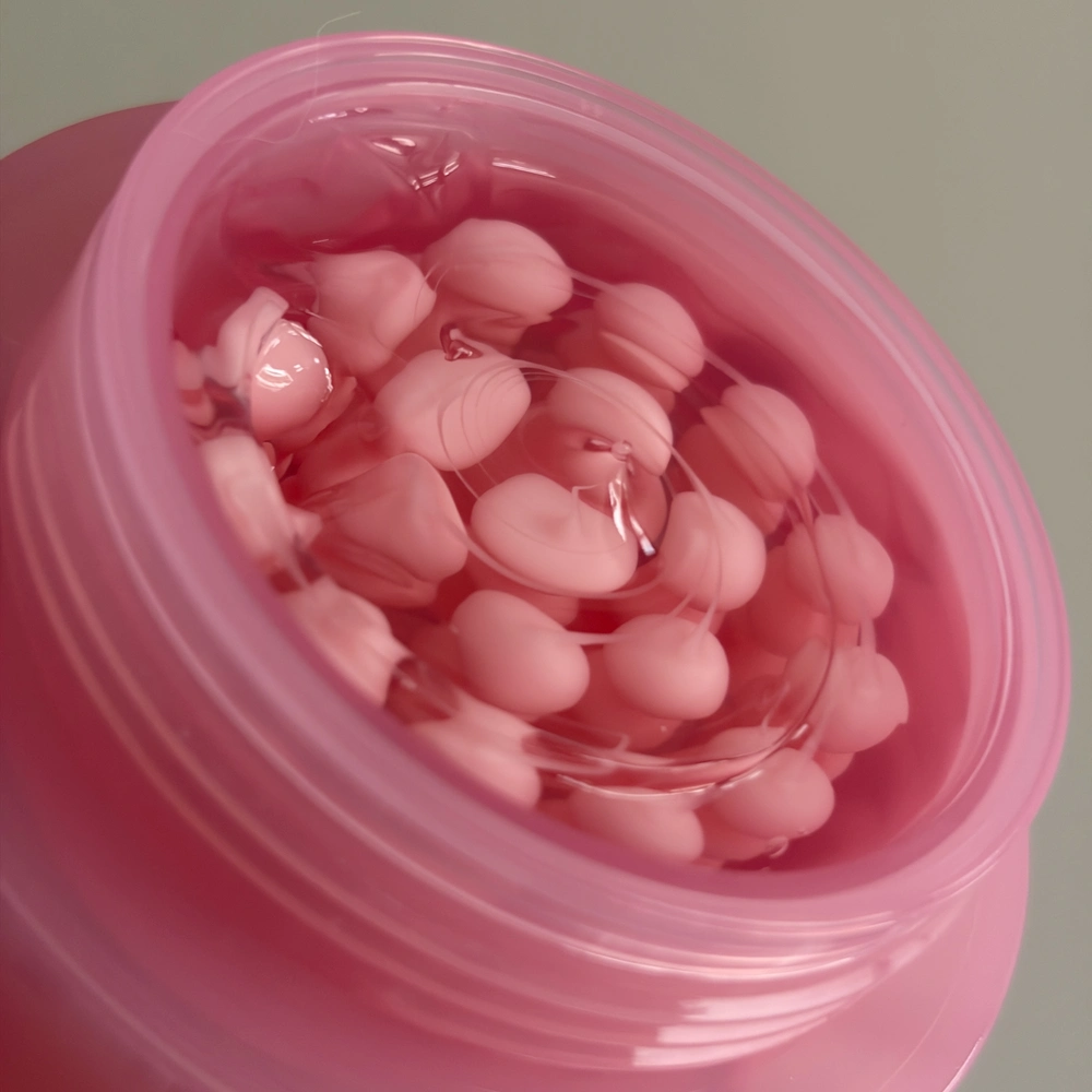 Le PDRN : c'est quoi ? Je teste des soins au PDRN pour évaluer (avec notes Yuka) 5 zoom texture gel bille creme medicube pdrn